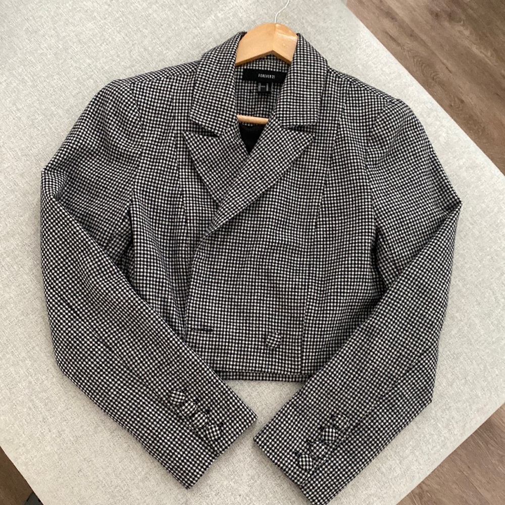 Houndstooth cropped blazer